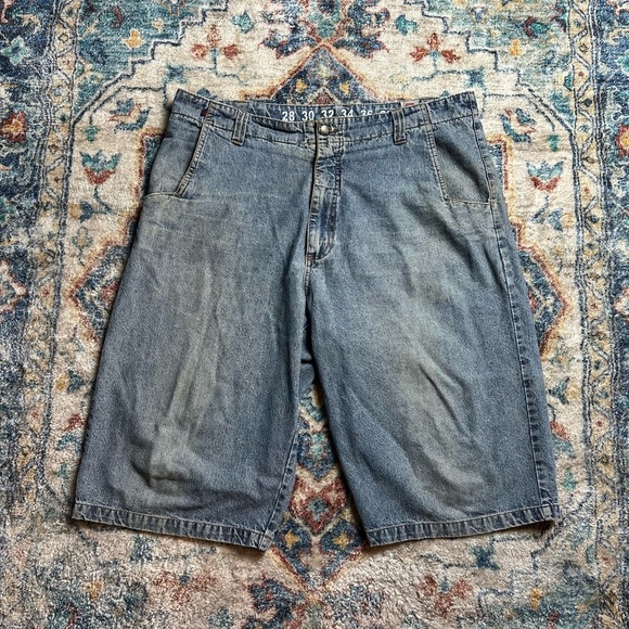 Vintage R2 Baggy Denim Shorts Size 39 - Picture 1 of 7